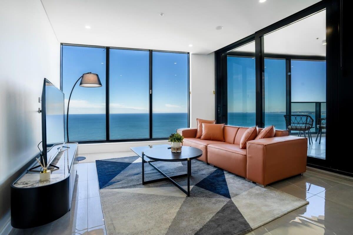 Cassa Beachfront - Breathtaking Oceanview Gold Coast