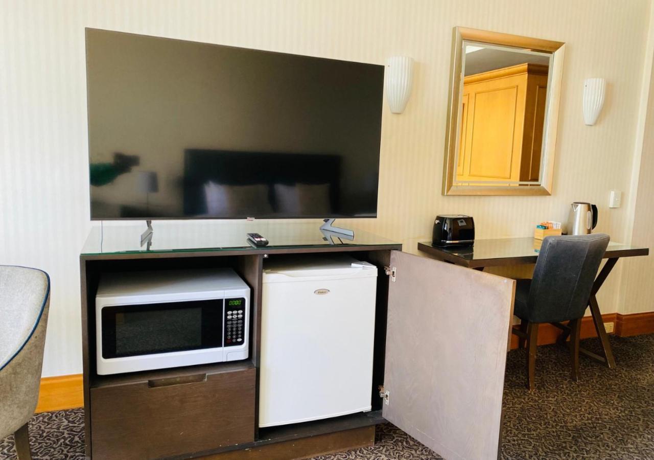 Ocean View Surfers Paradise Apartment