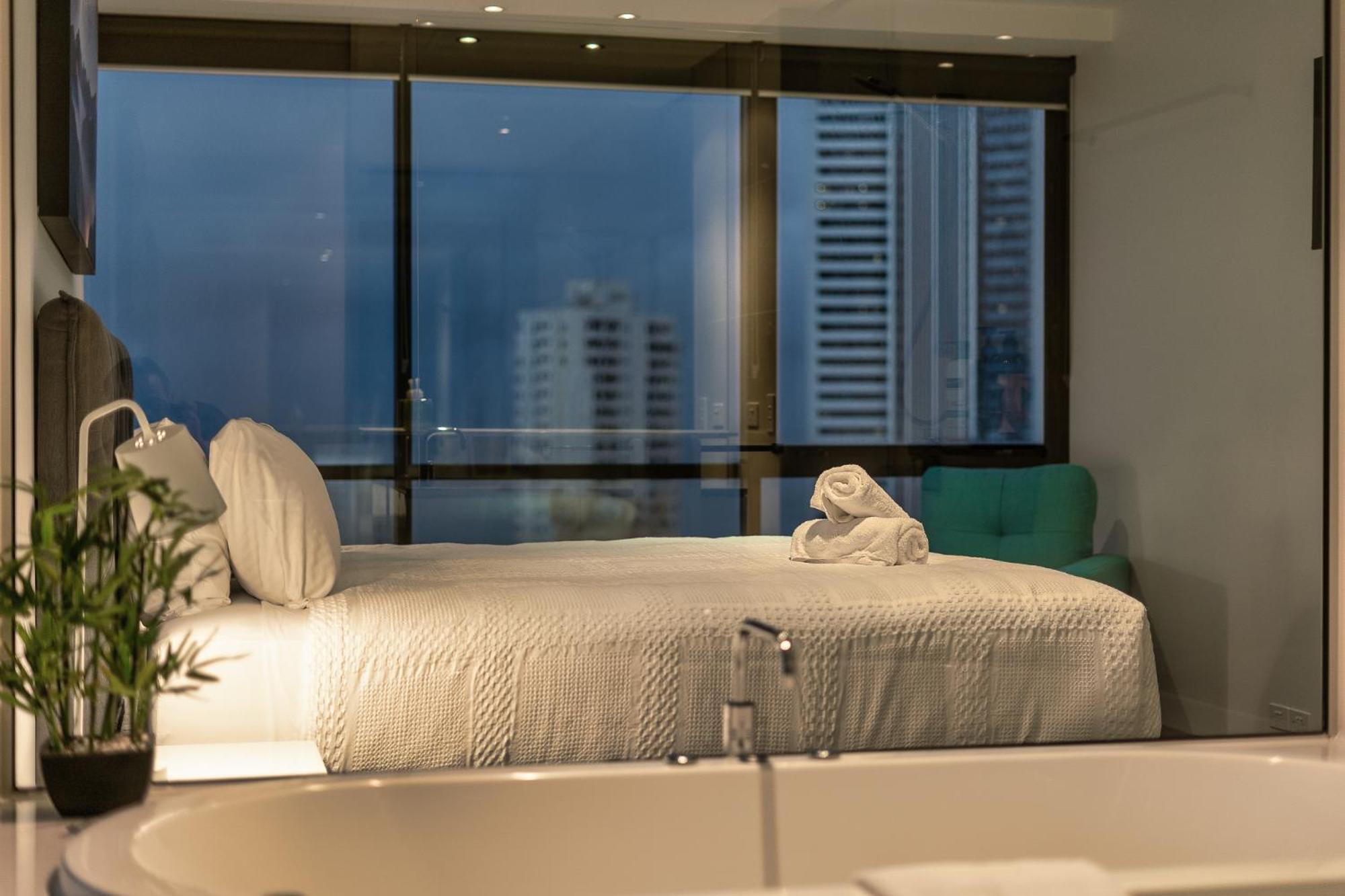 Surfers Paradise Retreat Stunning Views 2-br Haven Apartamento *