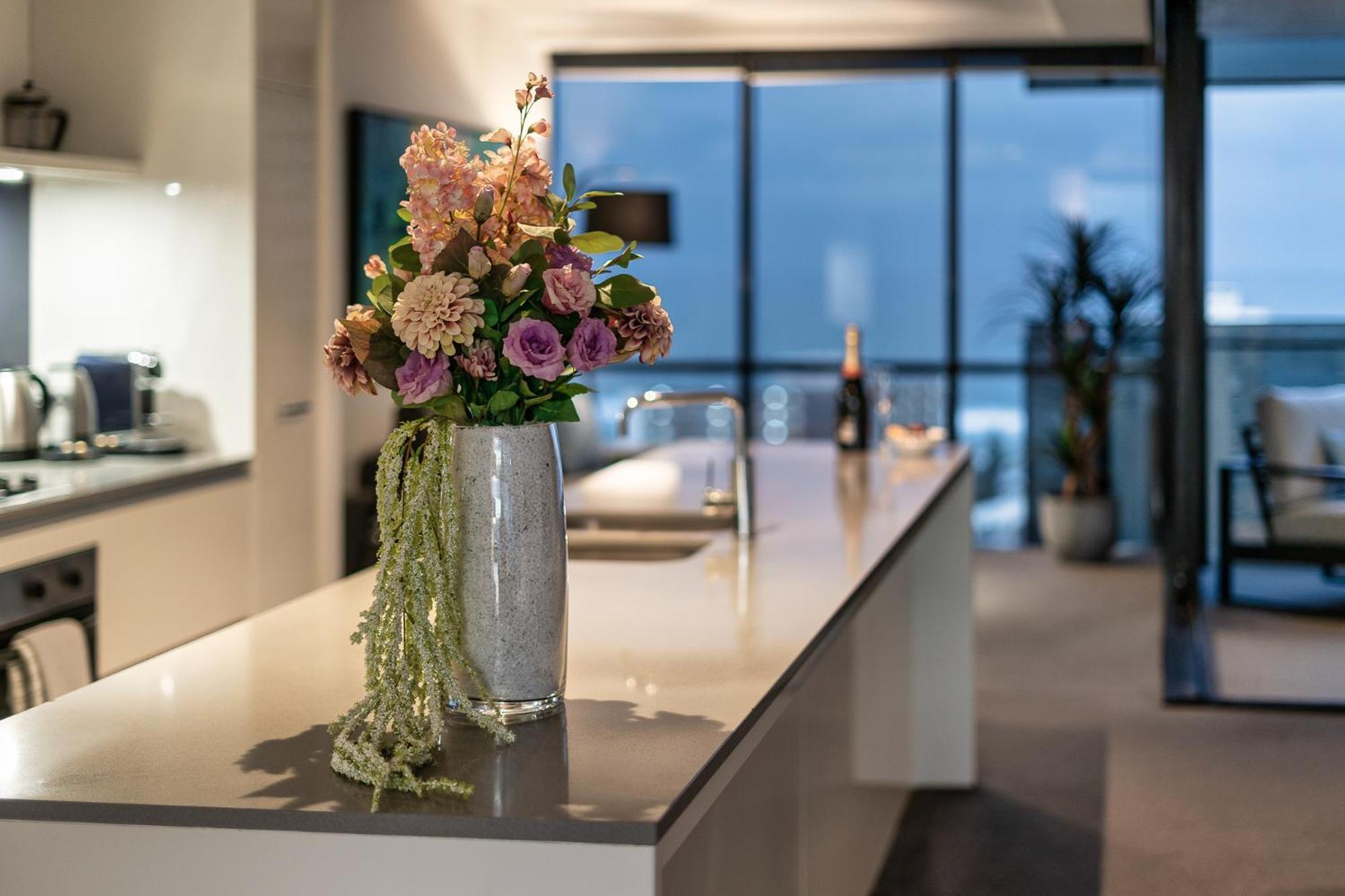 Surfers Paradise Retreat Stunning Views 2-br Haven Apartamento