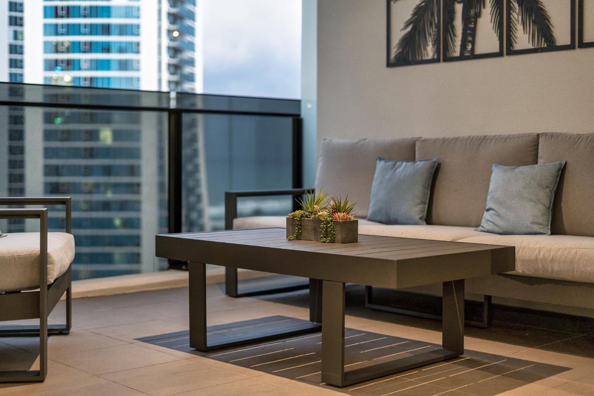 Apartamento Surfers Paradise Retreat Stunning Views 2-br Haven
