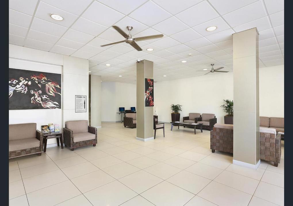 Side Managed By Premium Apartment *