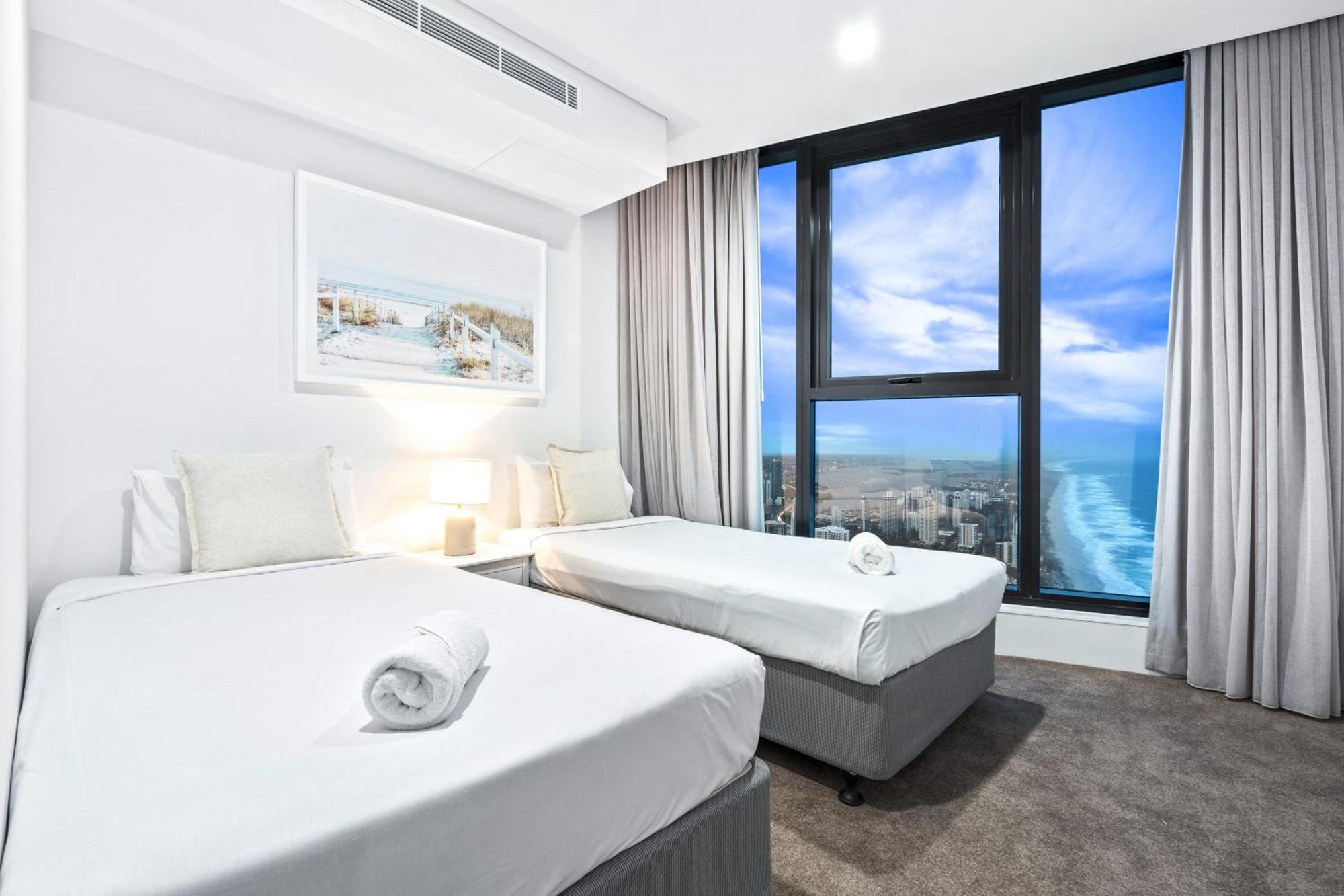 Apartment Luxury High Floor 3 Bedroom Unit With Ocean Views - Q Gold Coast