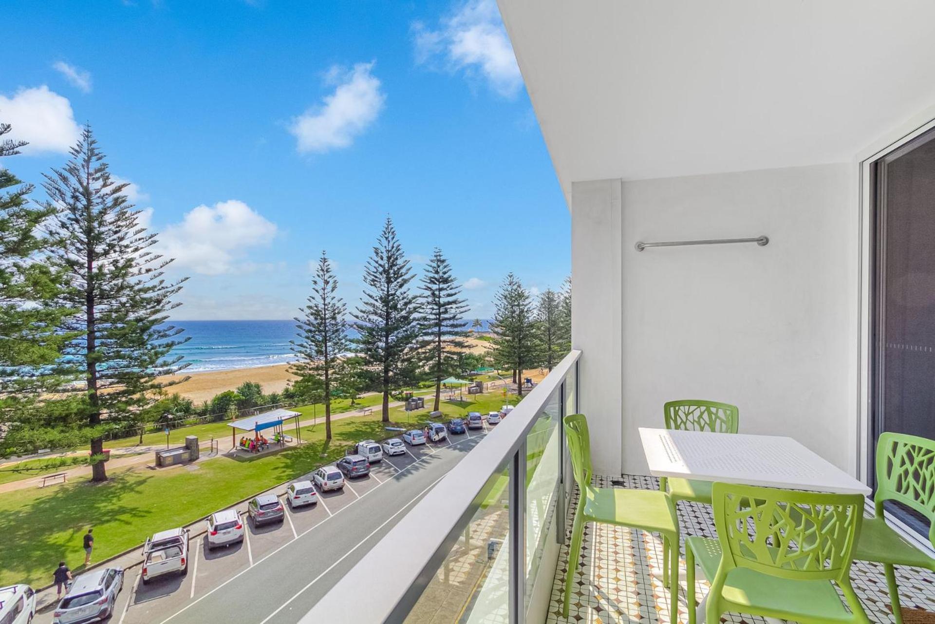 Rainbow Pacific Unit 12 * Gold Coast