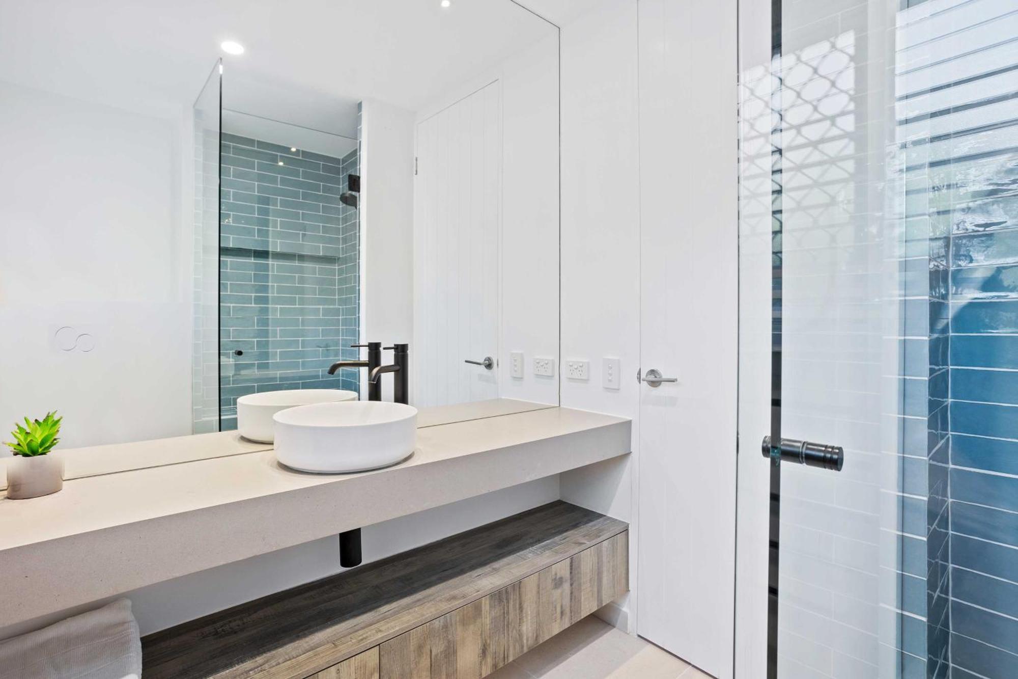 Apartment Mermaid Beachside - Direct Access *