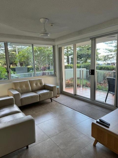 Pacific Regis Beachfront 4* Gold Coast