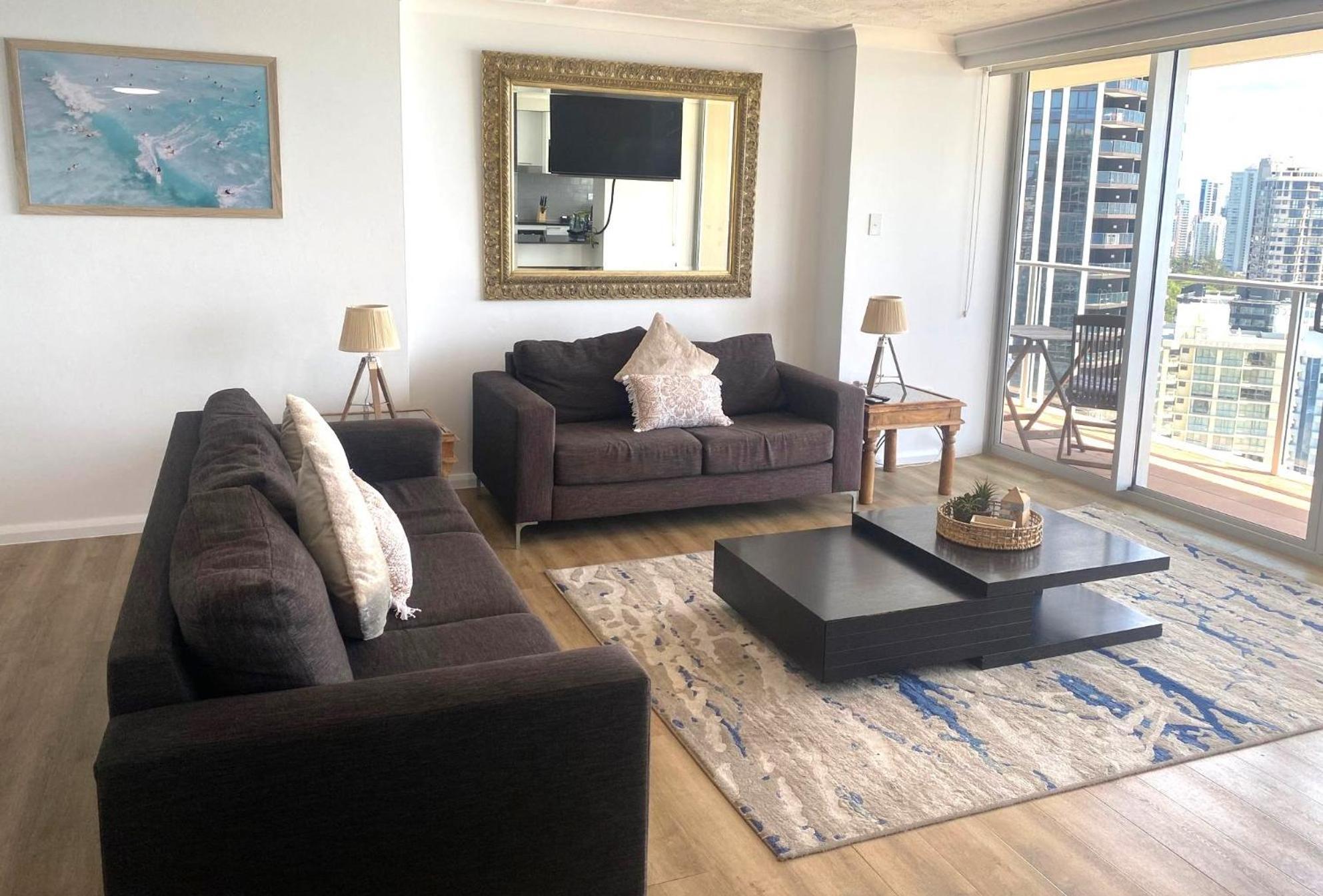 Hi Surf Beachfront Aparthotel 4*
