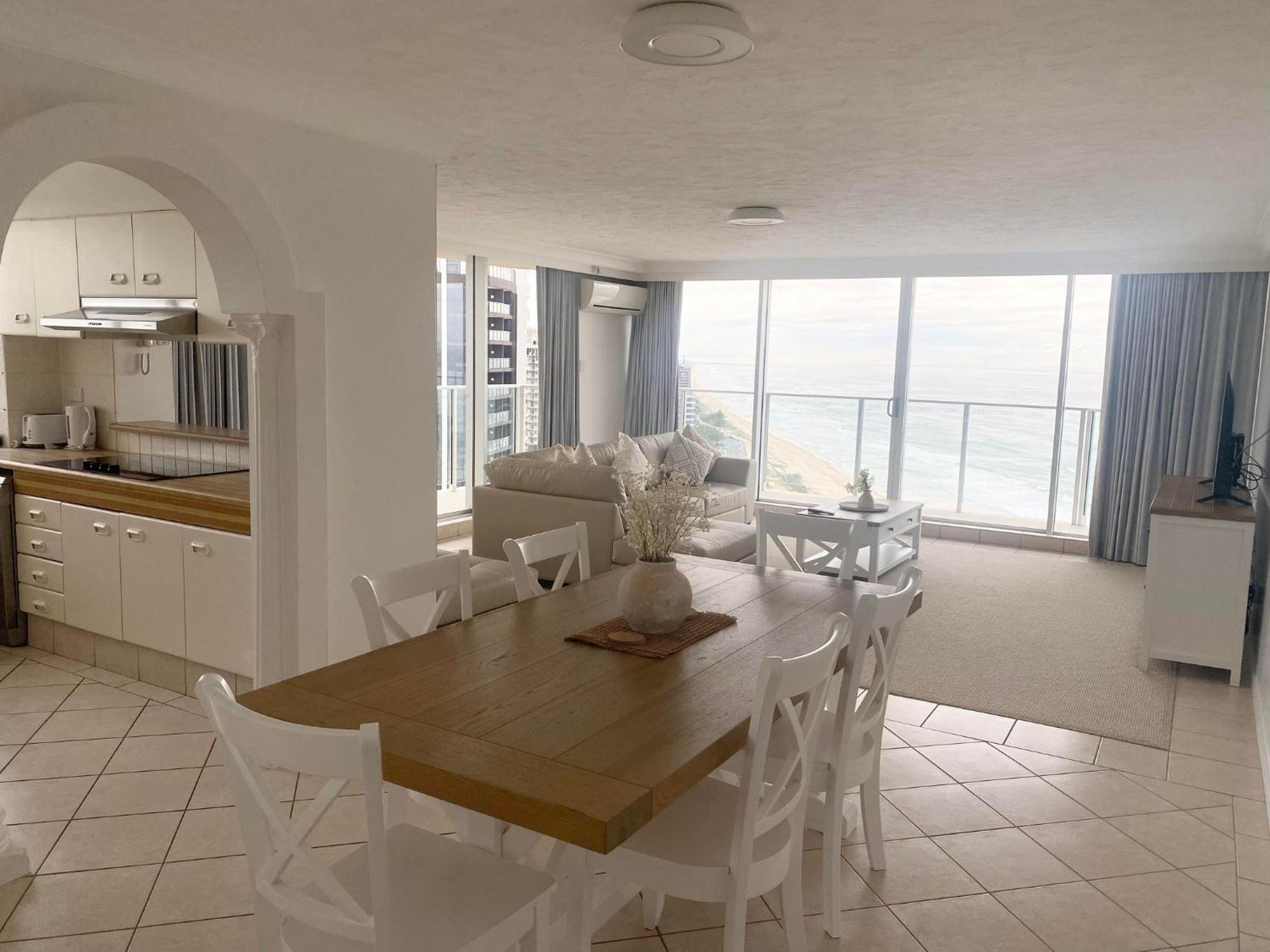 Hi Surf Beachfront 4*