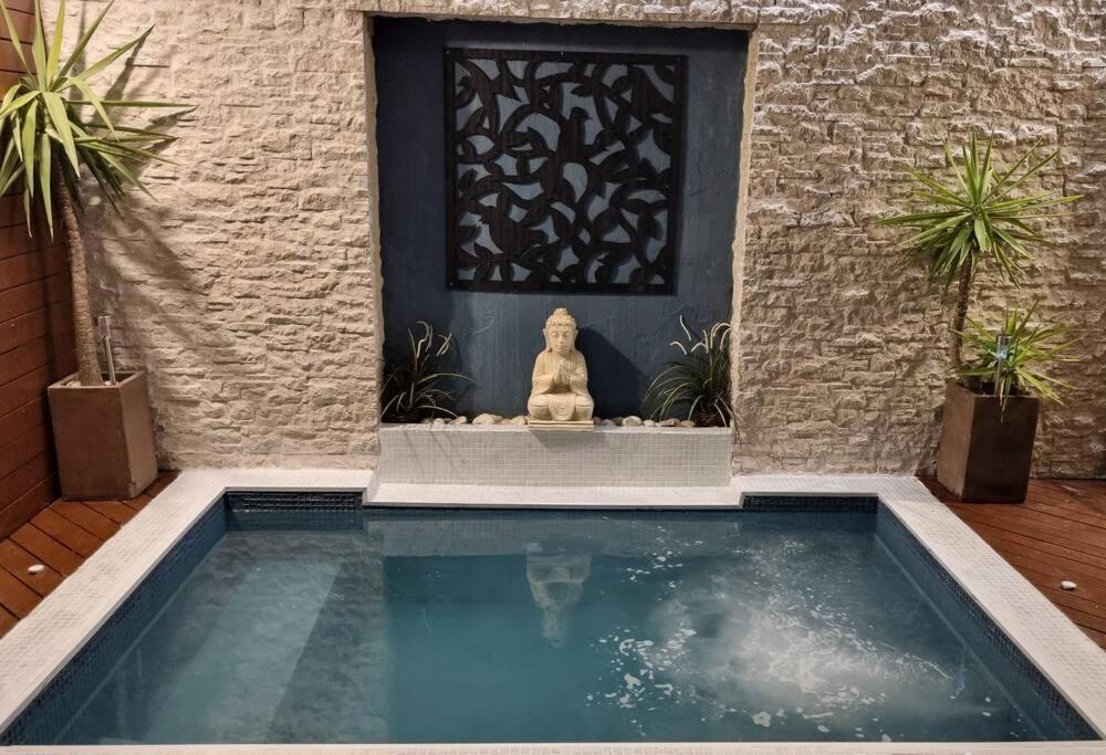 Holiday home Surfers Paradise Penthouse & Rooftop Plunge Pool Gold Coast