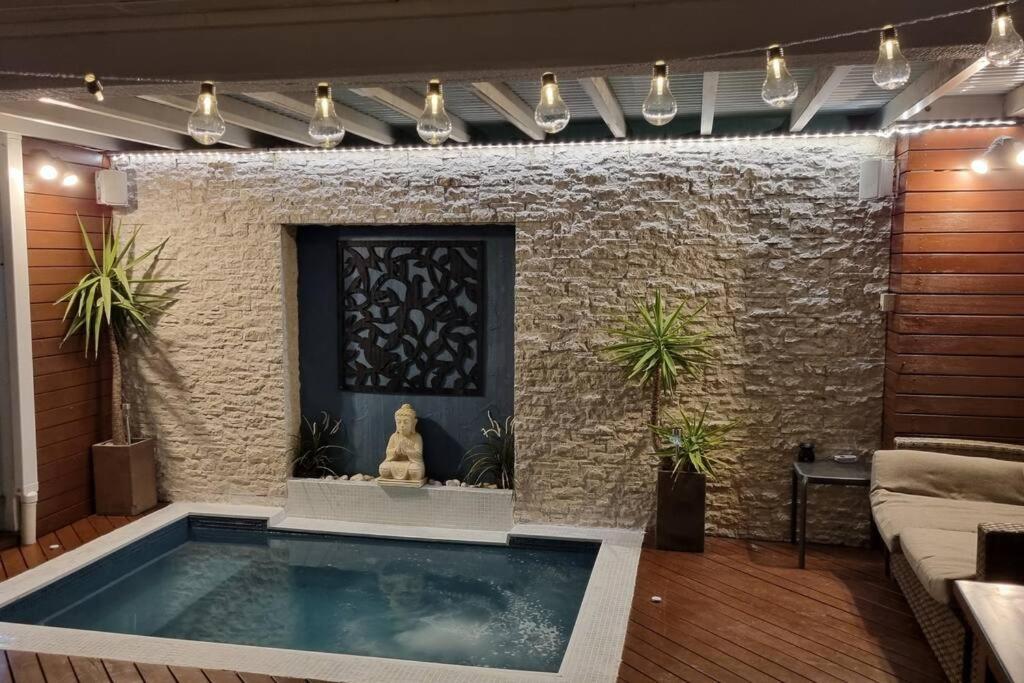 Holiday home Surfers Paradise Penthouse & Rooftop Plunge Pool Gold Coast