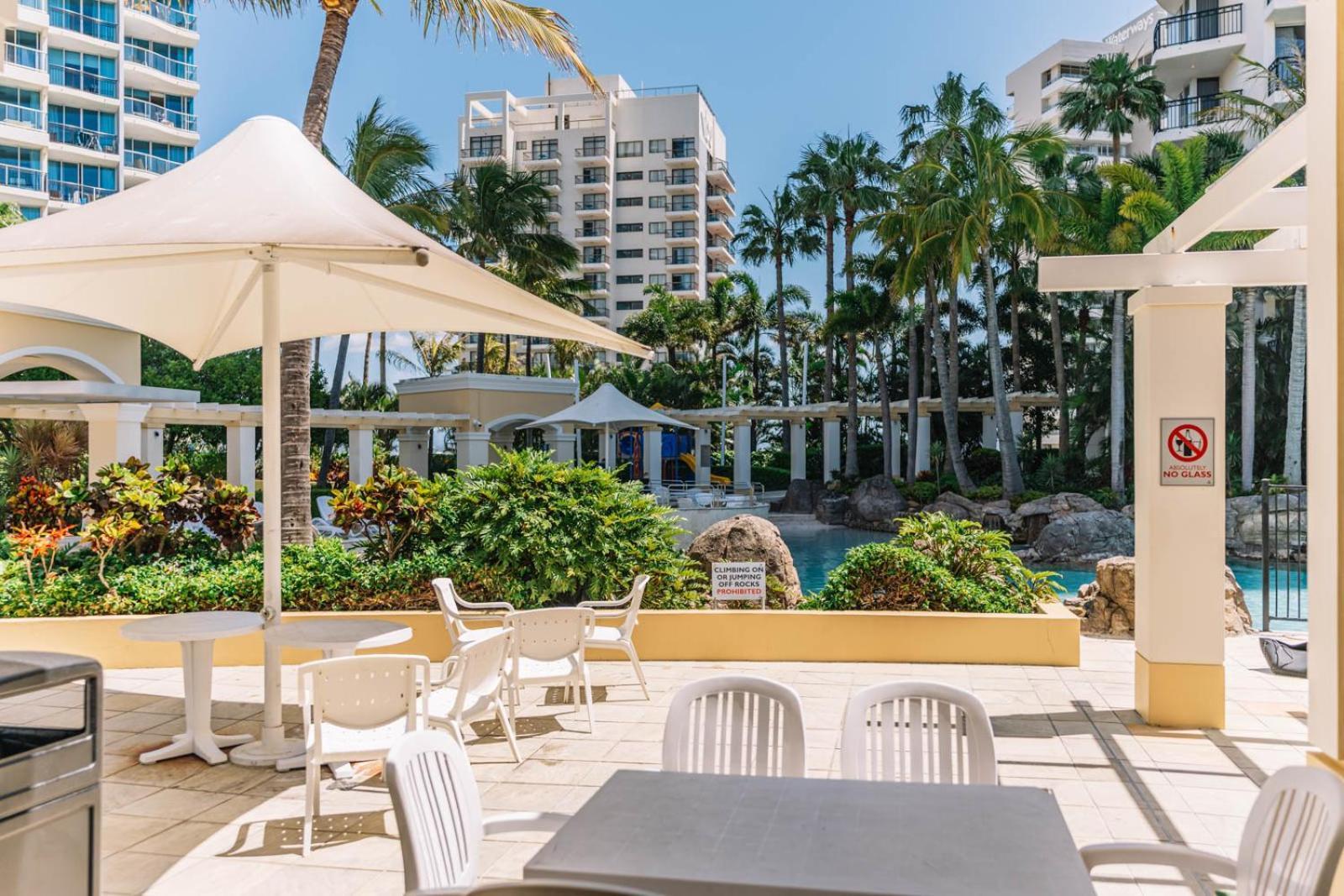 Apartment Style Chevron Surfers Paradise By Travels