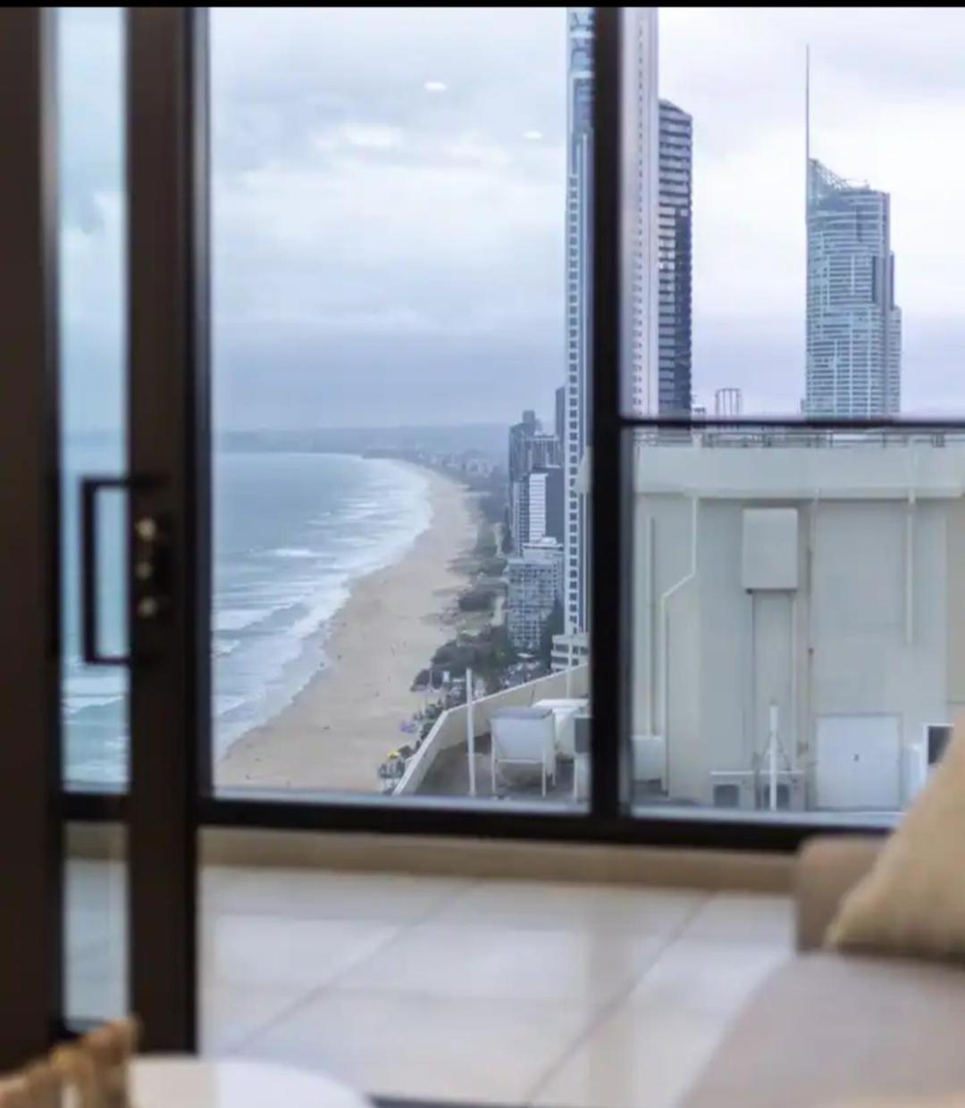Surfers Paradise New Beachfront *