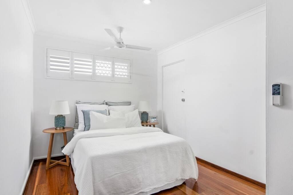 Burleigh Beachfront Beauty 2 Bed Parking Wifi Apartment Gold Coast