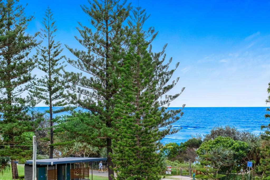 Burleigh Beachfront Beauty 2 Bed Parking Wifi Apartment Gold Coast