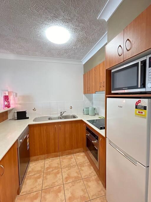Stylish Beachside 1br Apartamento Gold Coast