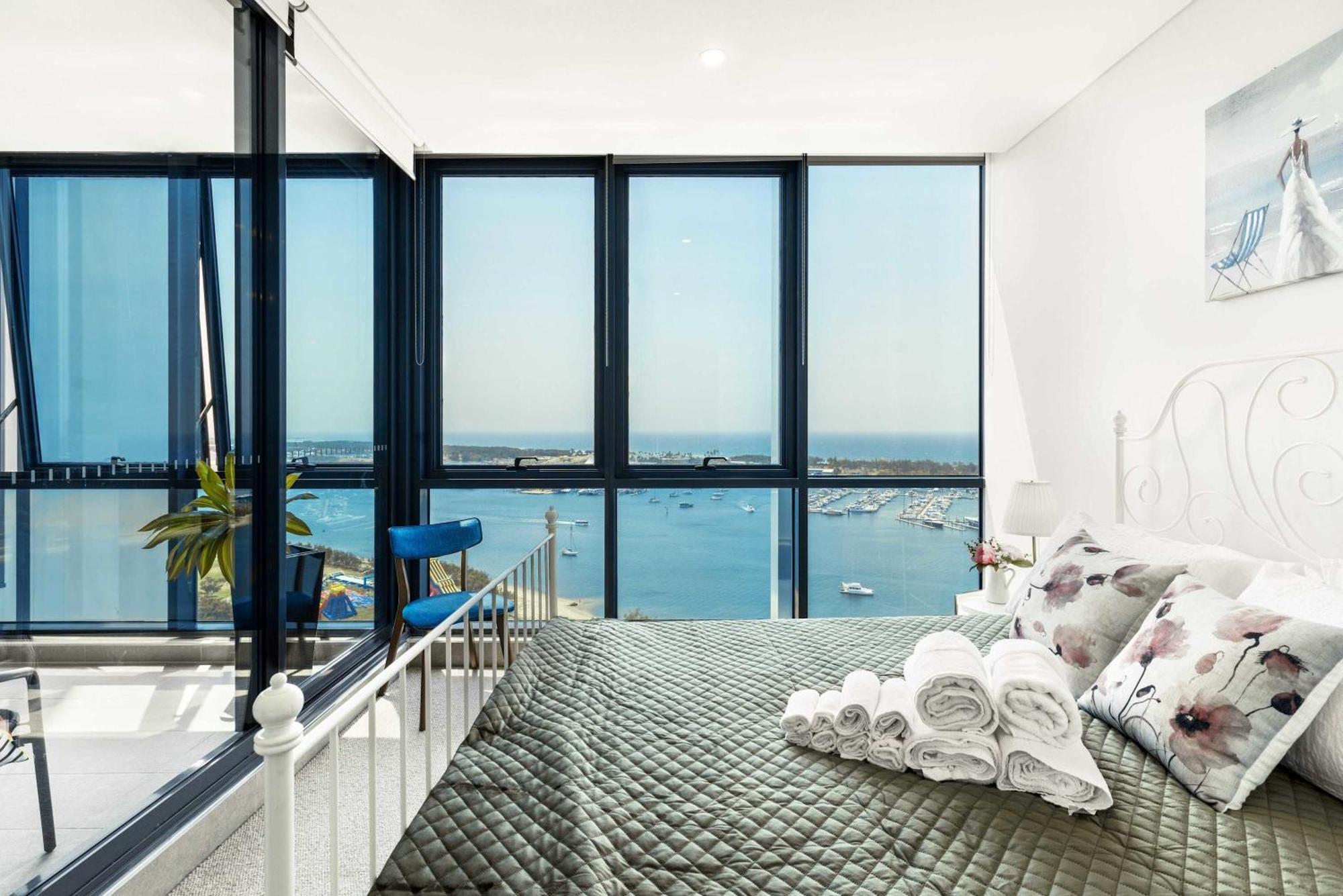 Apartment Breathtaking Ocean View In Southport *