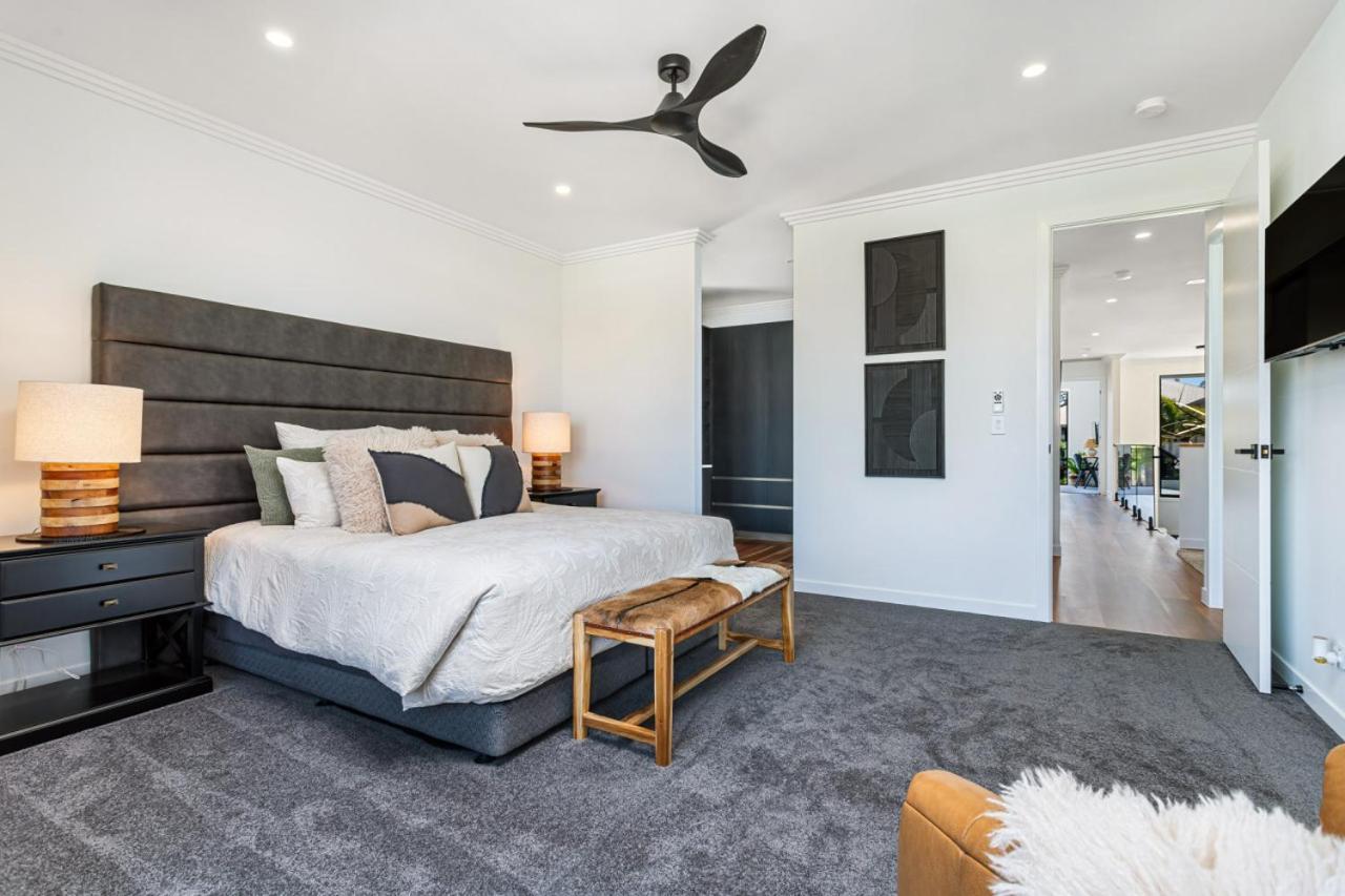 Absolute Waterfront Elegancy Gold Coast