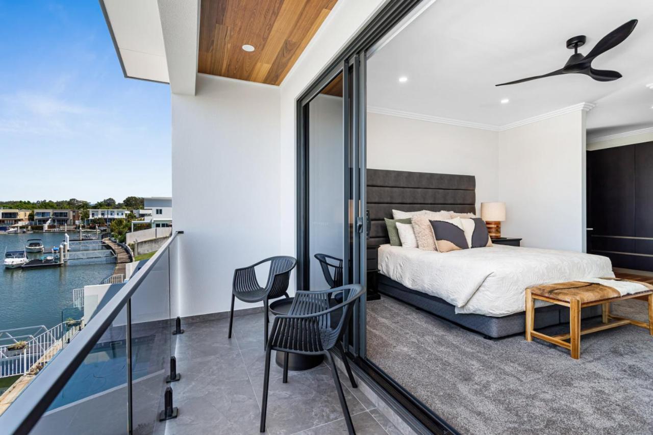 Holiday home Absolute Waterfront Elegancy Gold Coast