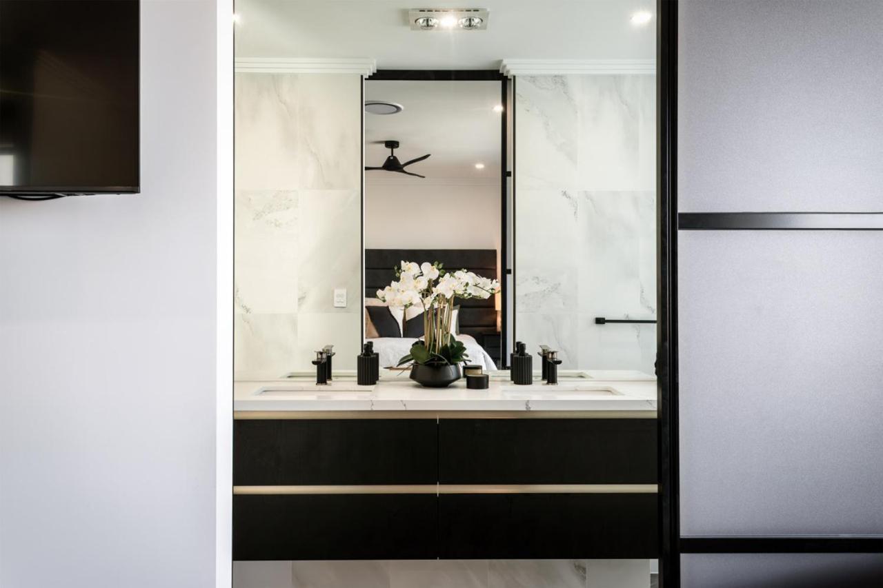 Absolute Waterfront Elegancy Gold Coast