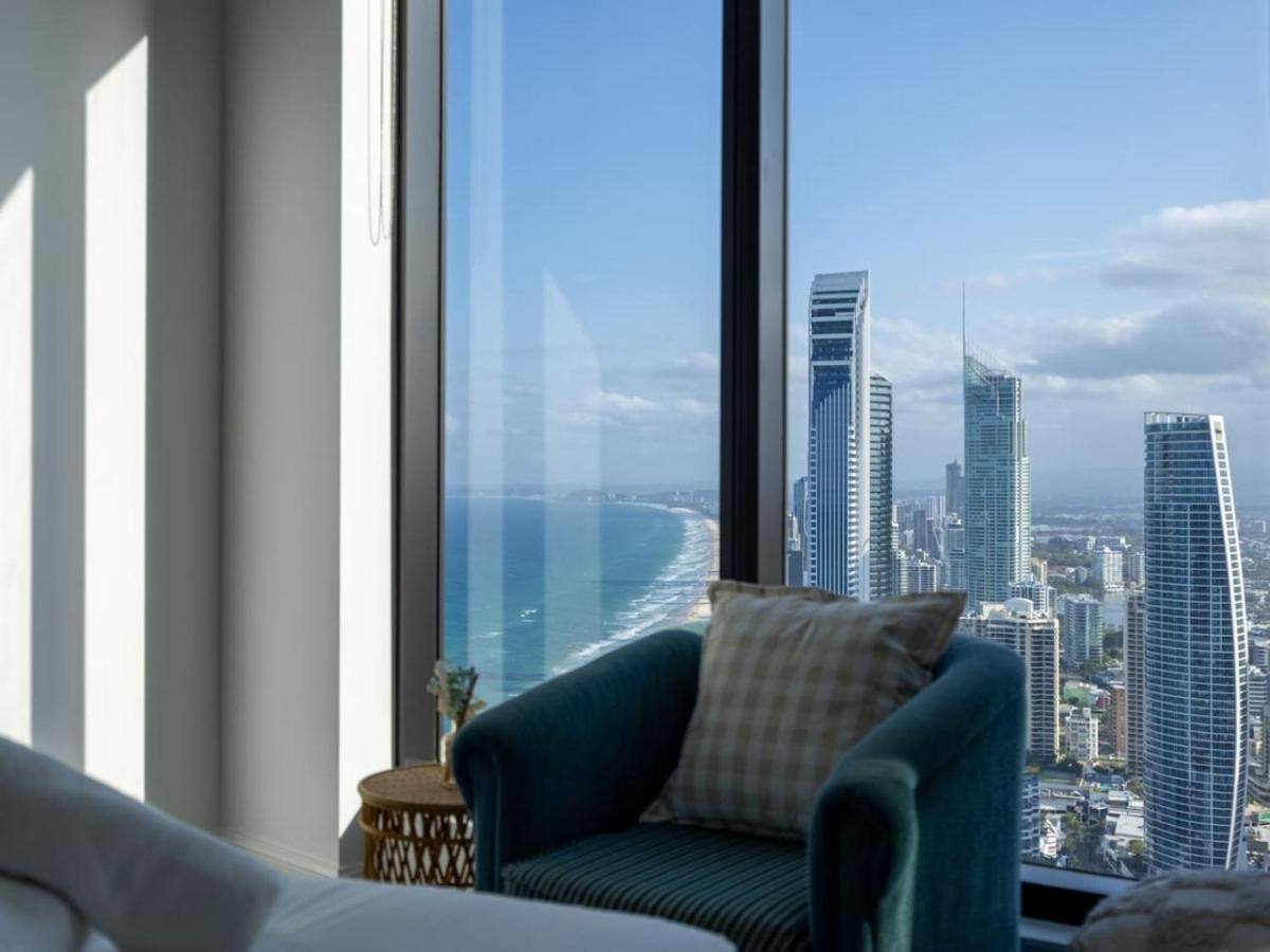 Oceanfront Escape 2 Beds With Pool And Carpark Apartment *