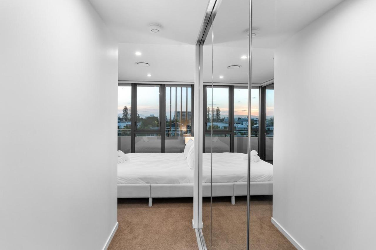 Apartment The Riviera - Brand New Surfers Paradise Riverview 2br With Parking *
