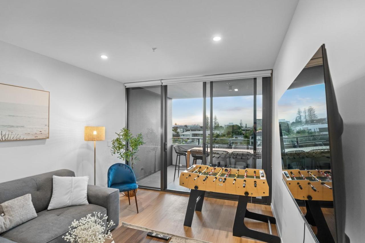 The Riviera - Brand New Surfers Paradise Riverview 2br With Parking Apartment Gold Coast