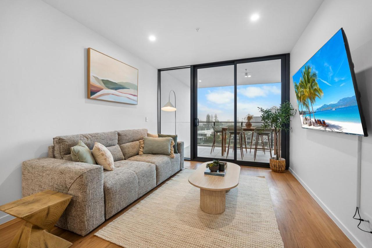 The Haven - Brand New Riverview 2br With Parking Pool Gym At Surfers Paradise Gold Coast