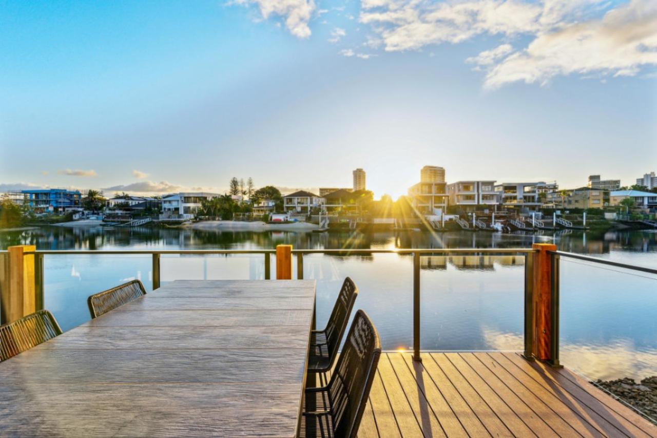 The Haven - Brand New Riverview 2br With Parking Pool Gym At Surfers Paradise Apartment Gold Coast