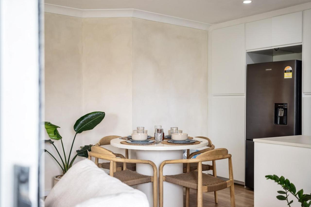 The Palm Getaway Apartment