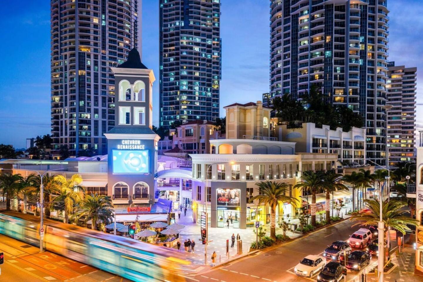 Apartment Clear Water Serenade Lv 50 Skyhome At Ocean Meriton Gold Coast