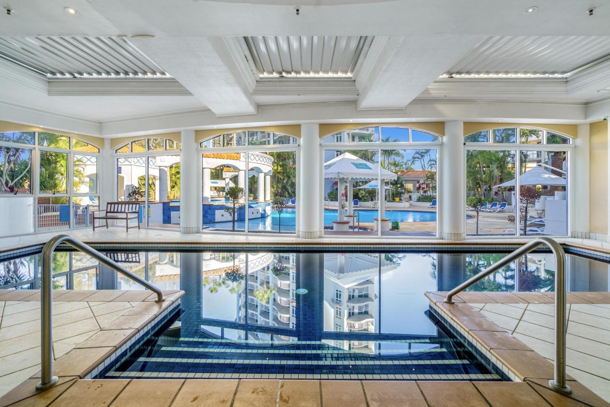 Apartment Broadbeach 1-bed With Pools, Gym & Secure Parking *