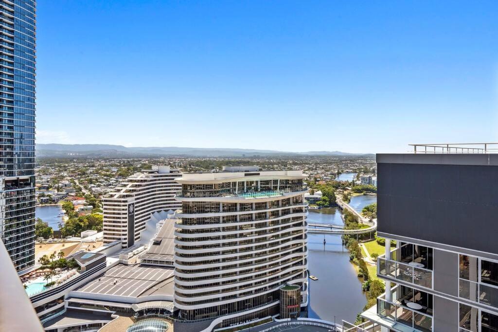 Broadbeach 2b2b Free Parking Apartment *