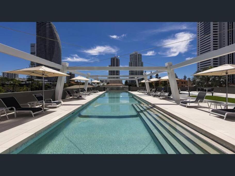 Apartment Broadbeach 2b2b Free Parking Gold Coast