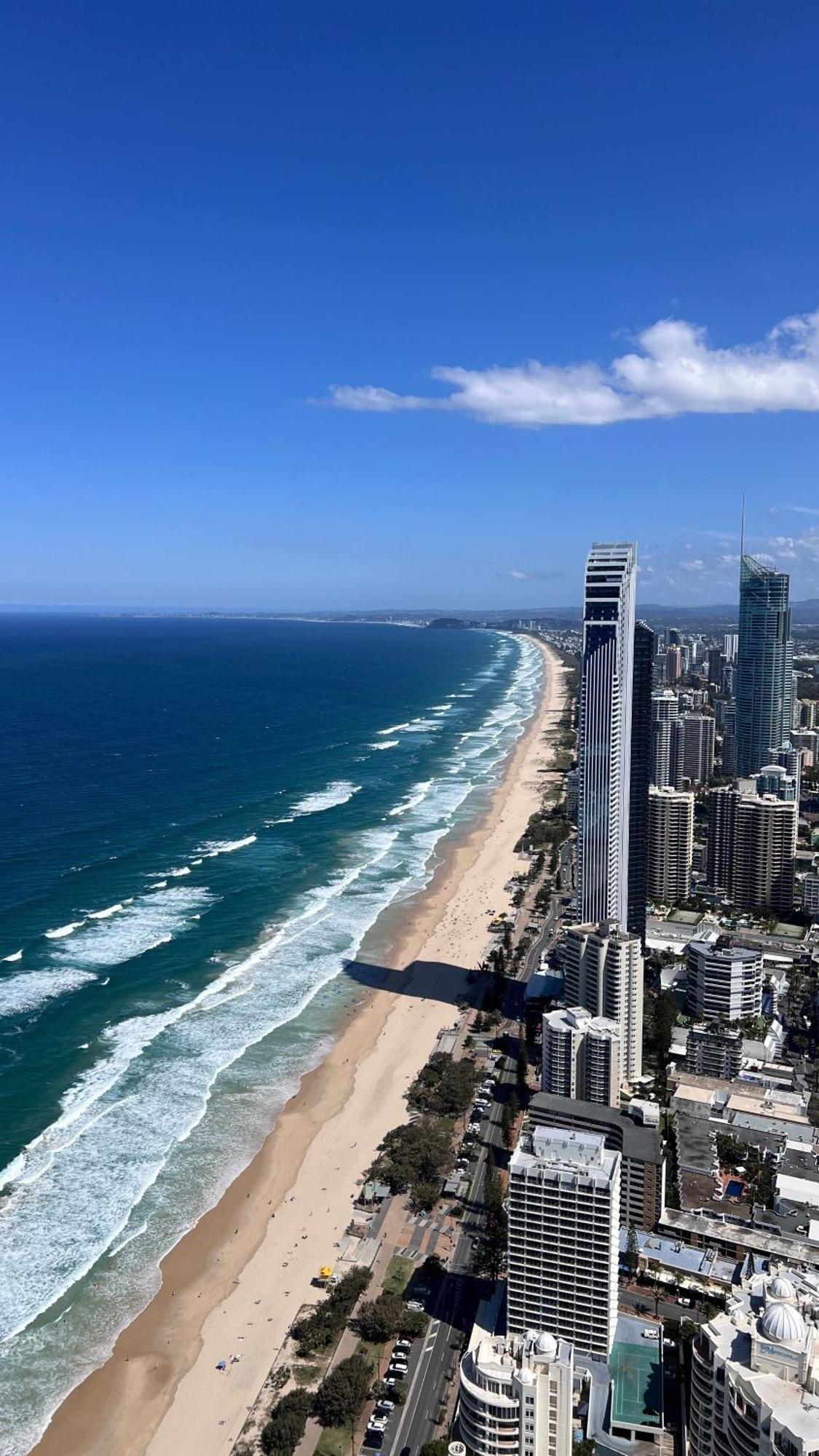 Beachside Bliss Stunning Views Steps To Shore * Gold Coast