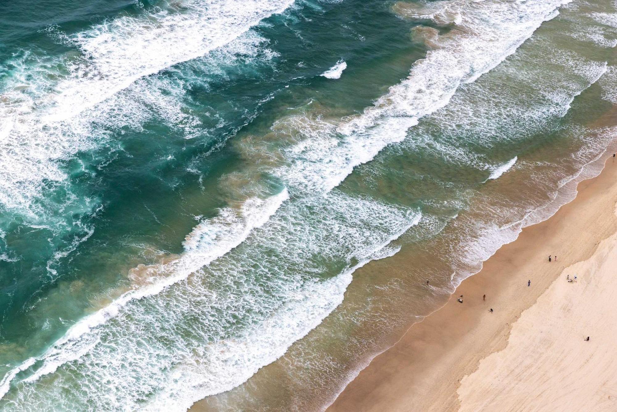 Apartment Beachside Bliss Stunning Views Steps To Shore *