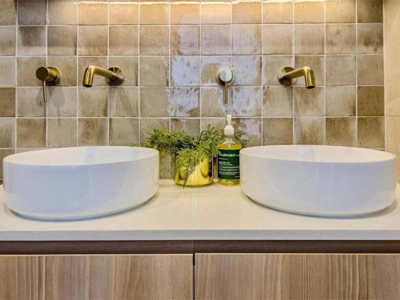 Brand New Large Luxury Gold Coast