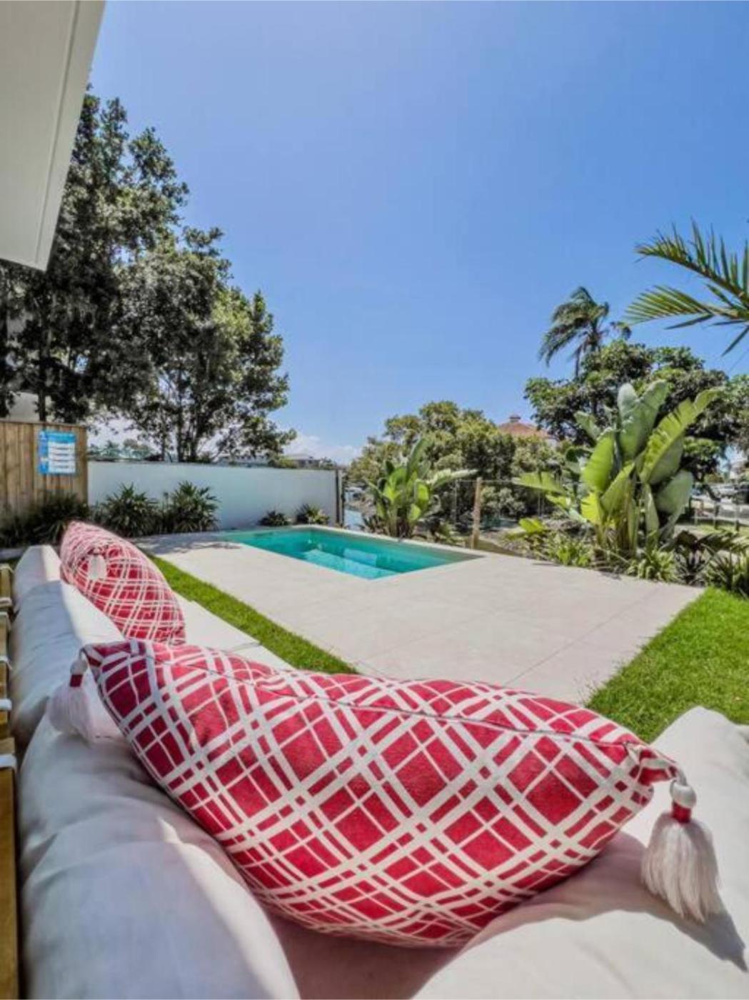 Brand New Large Luxury Apartment Gold Coast