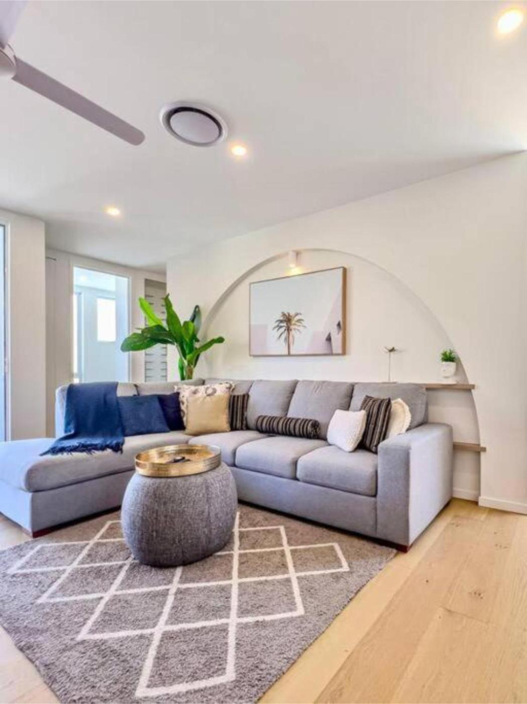 Brand New Large Luxury Gold Coast