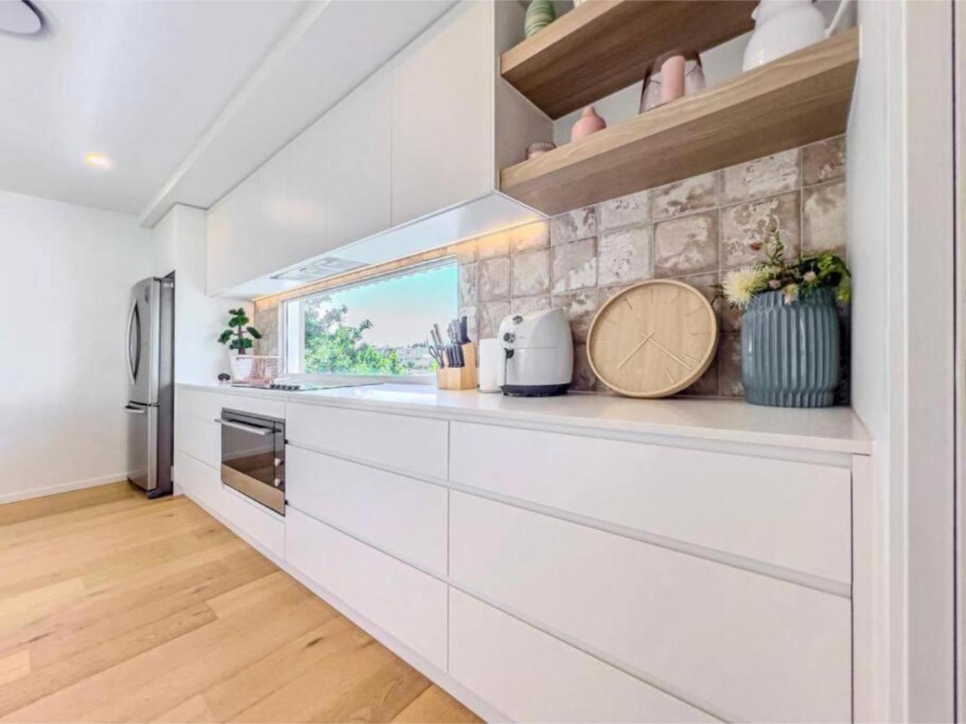 Brand New Large Luxury Apartment Gold Coast