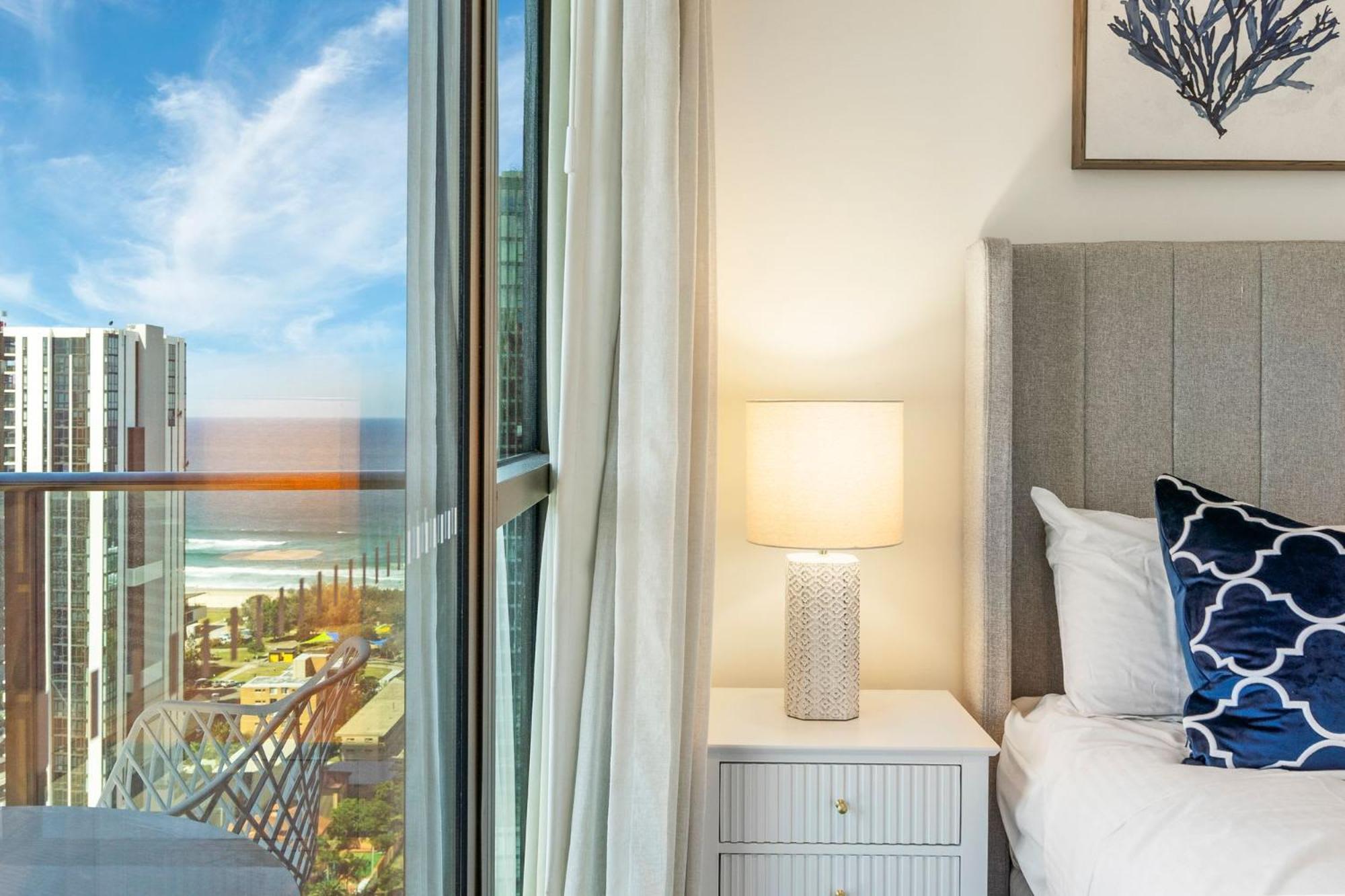 Broadbeach 2b2b Free Parking Apartment *