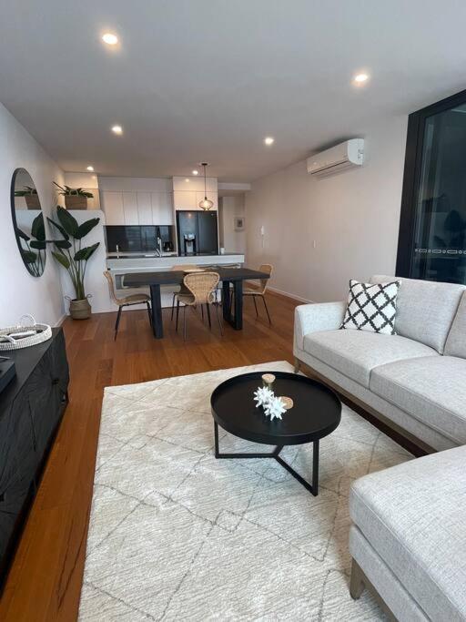 Burleigh 1 Bed Location Apartamento *