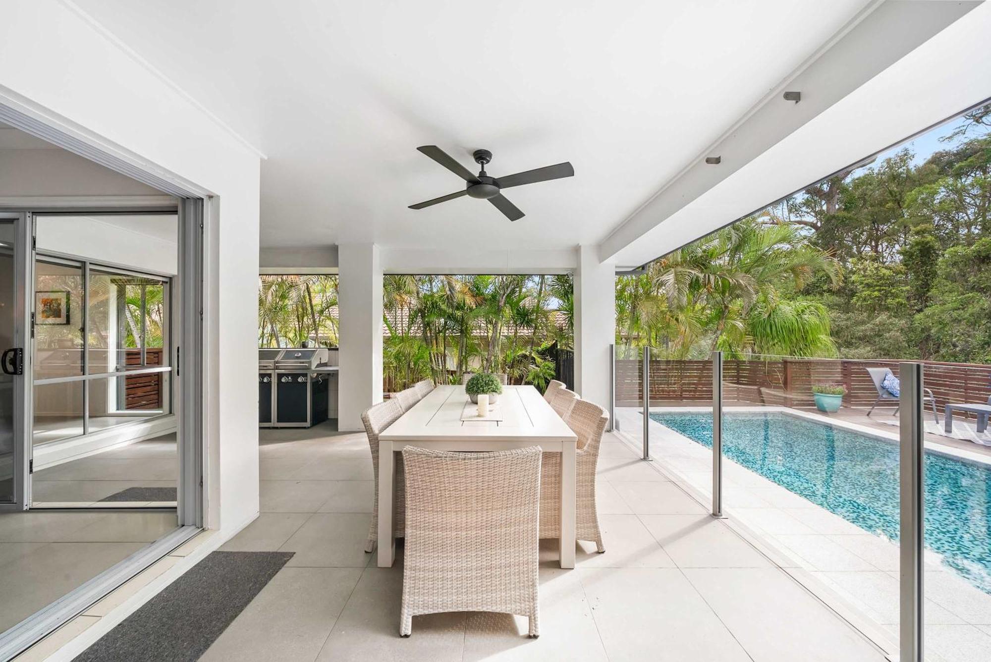 Calm By Khove * Gold Coast