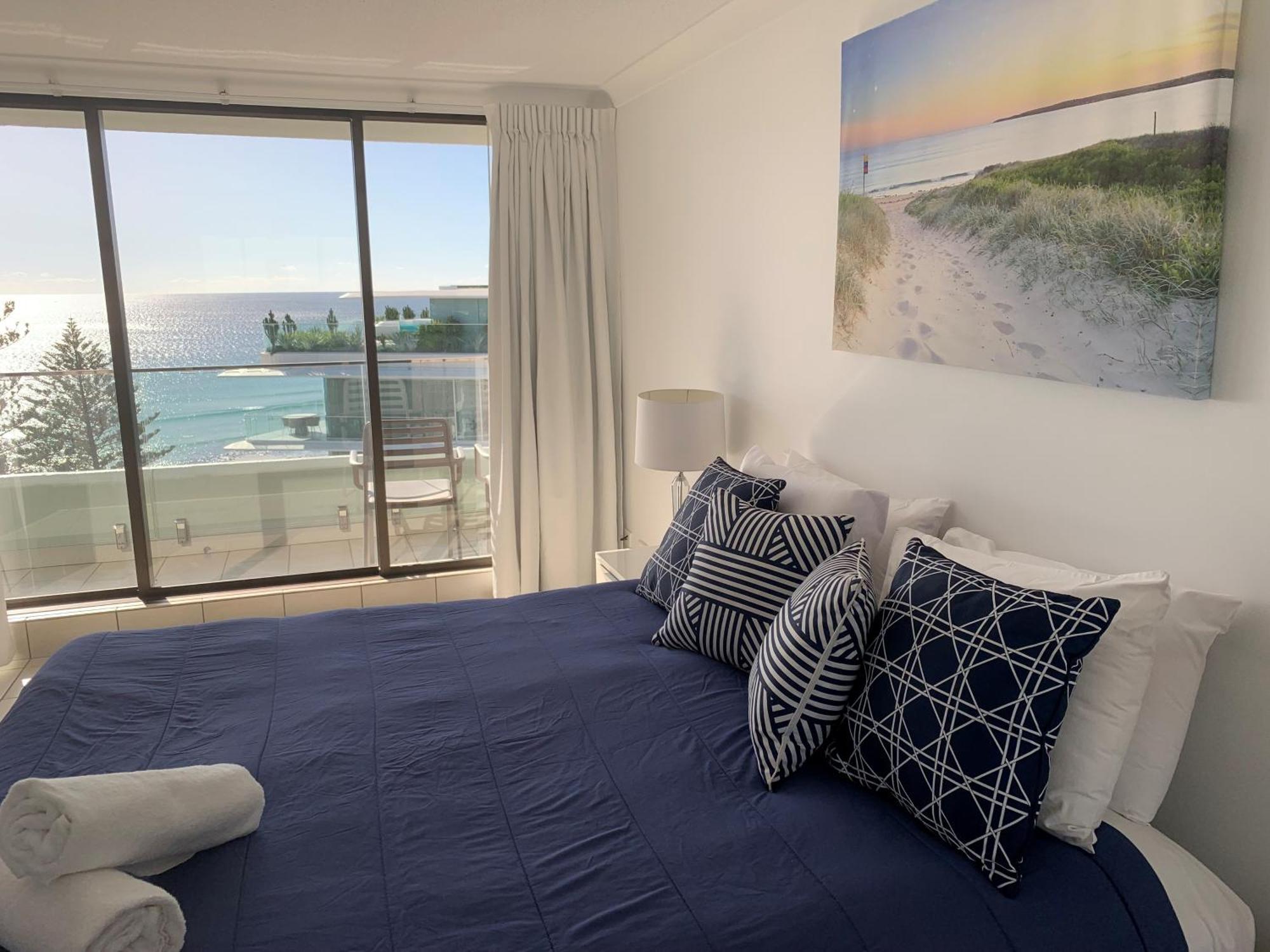 La Pacifique Apartment