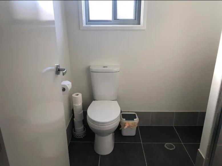 Bright 1 Bedroom 5km To Surfers Paradise Apartment Gold Coast
