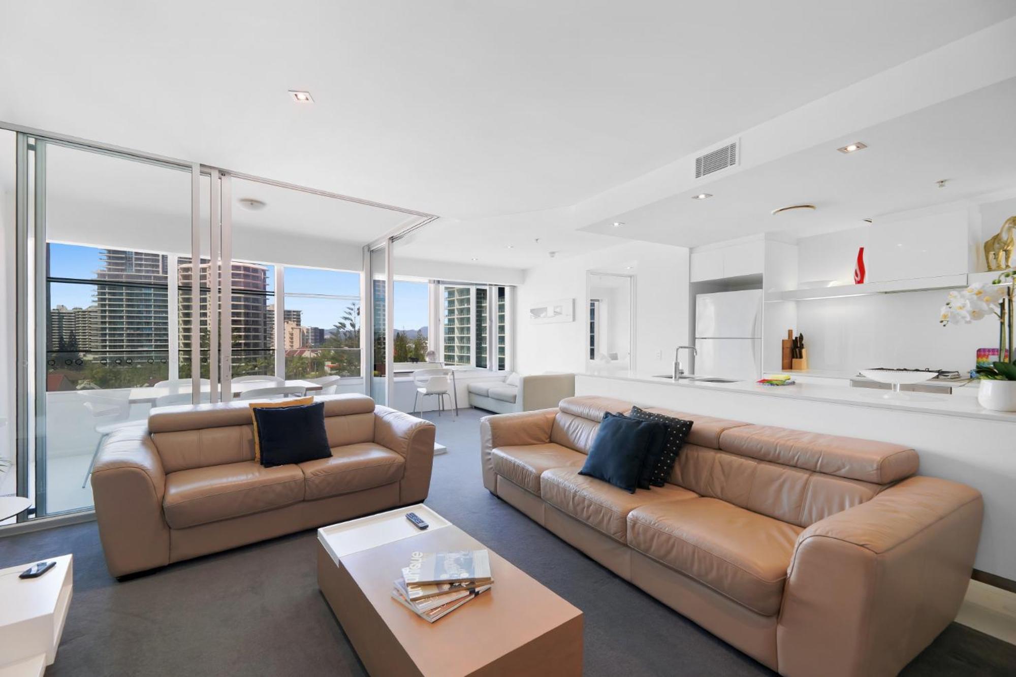 Apartment Scenic 2-bed With Pool, Gym & Secure Parking