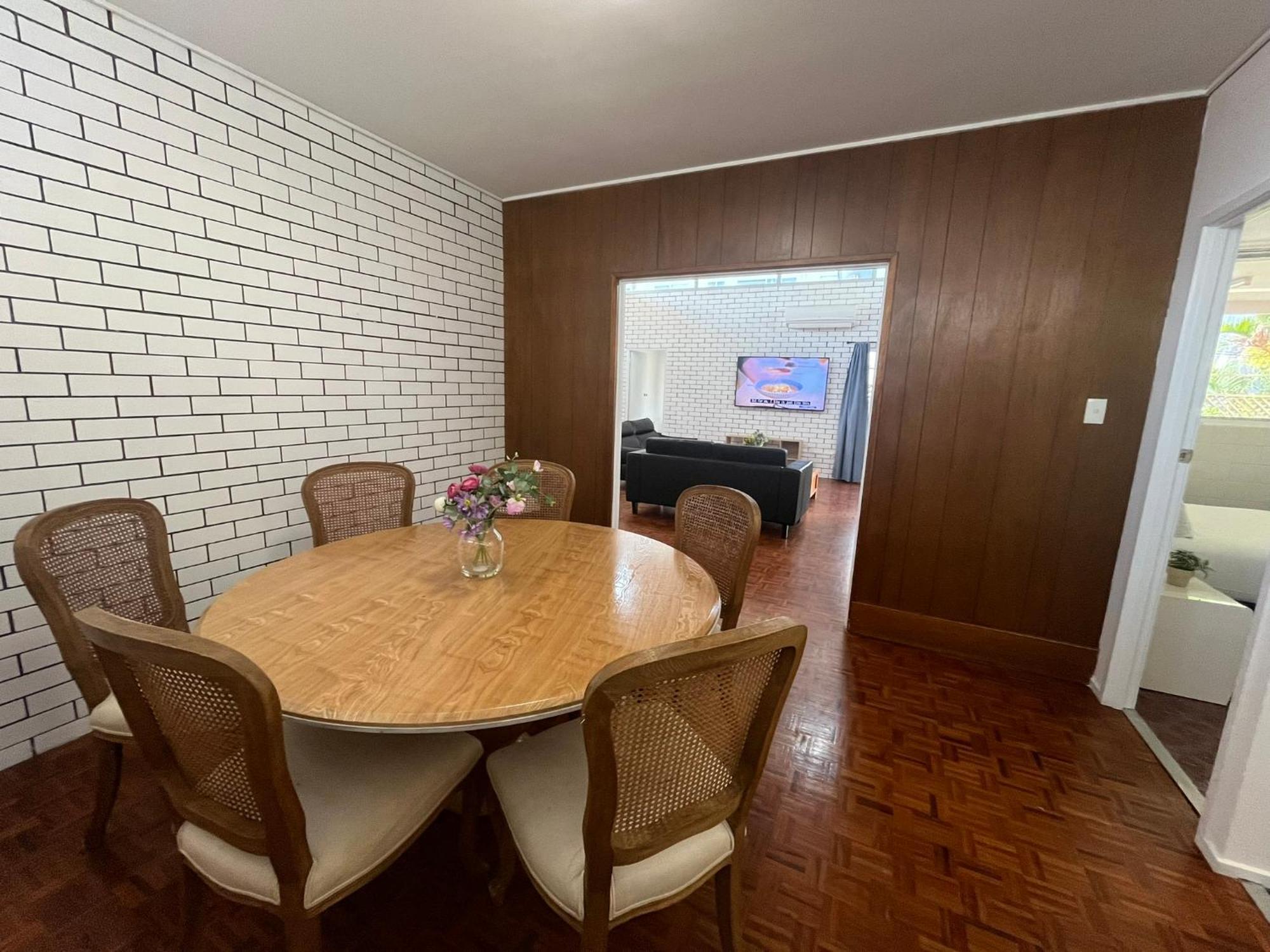 Motel Browns Broadbeach 3*