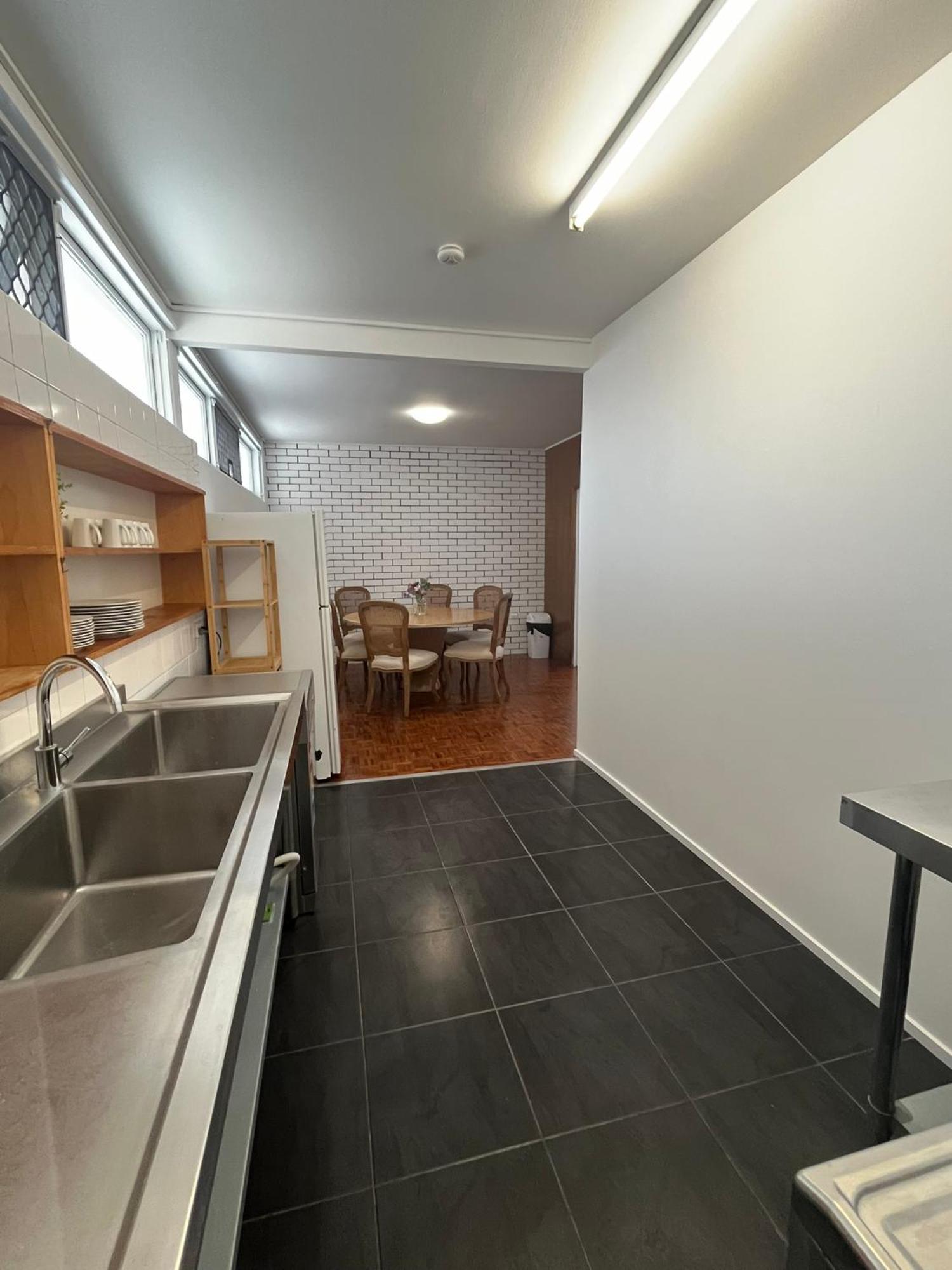 Browns Broadbeach Motel Gold Coast