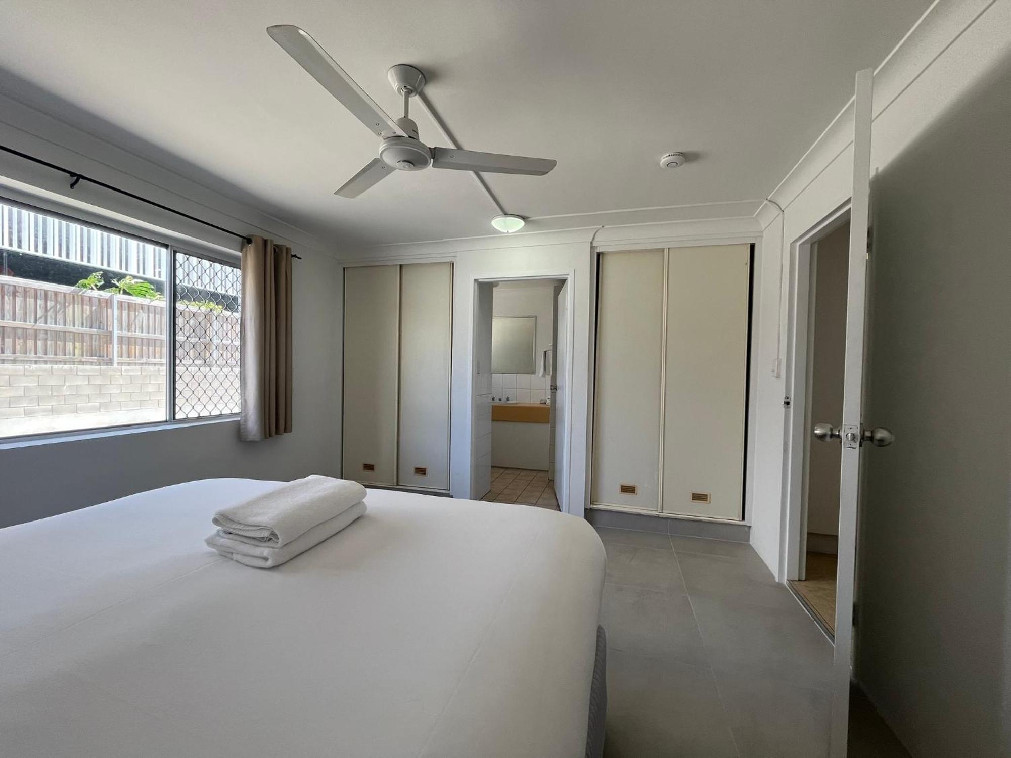 Motel Browns Broadbeach 3*