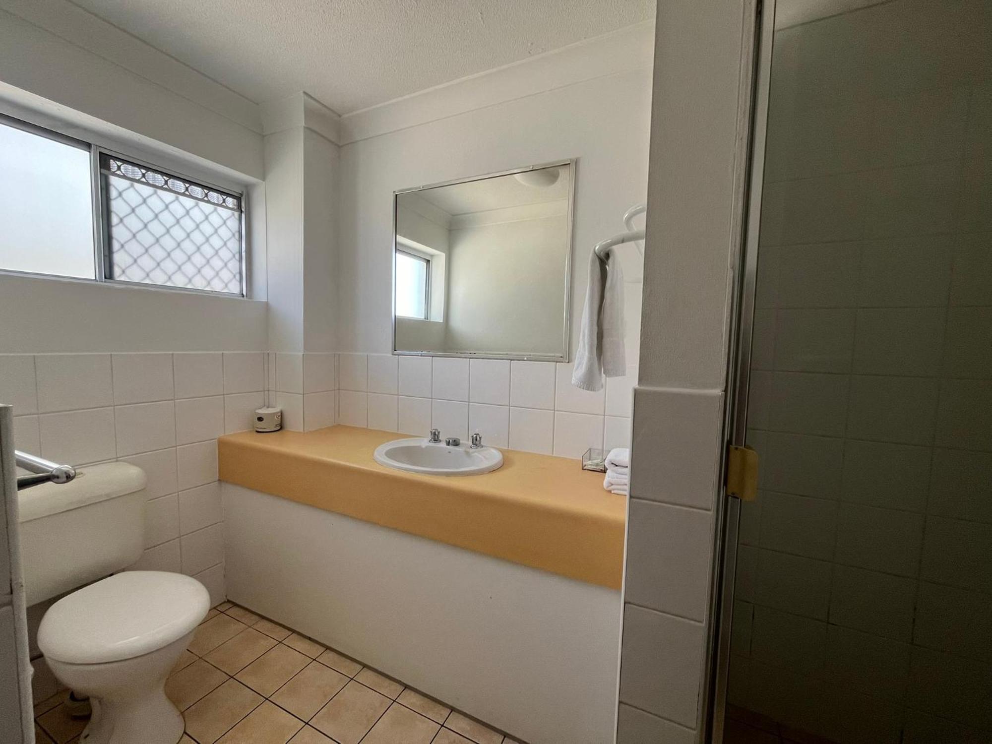 Browns Broadbeach Motel Gold Coast