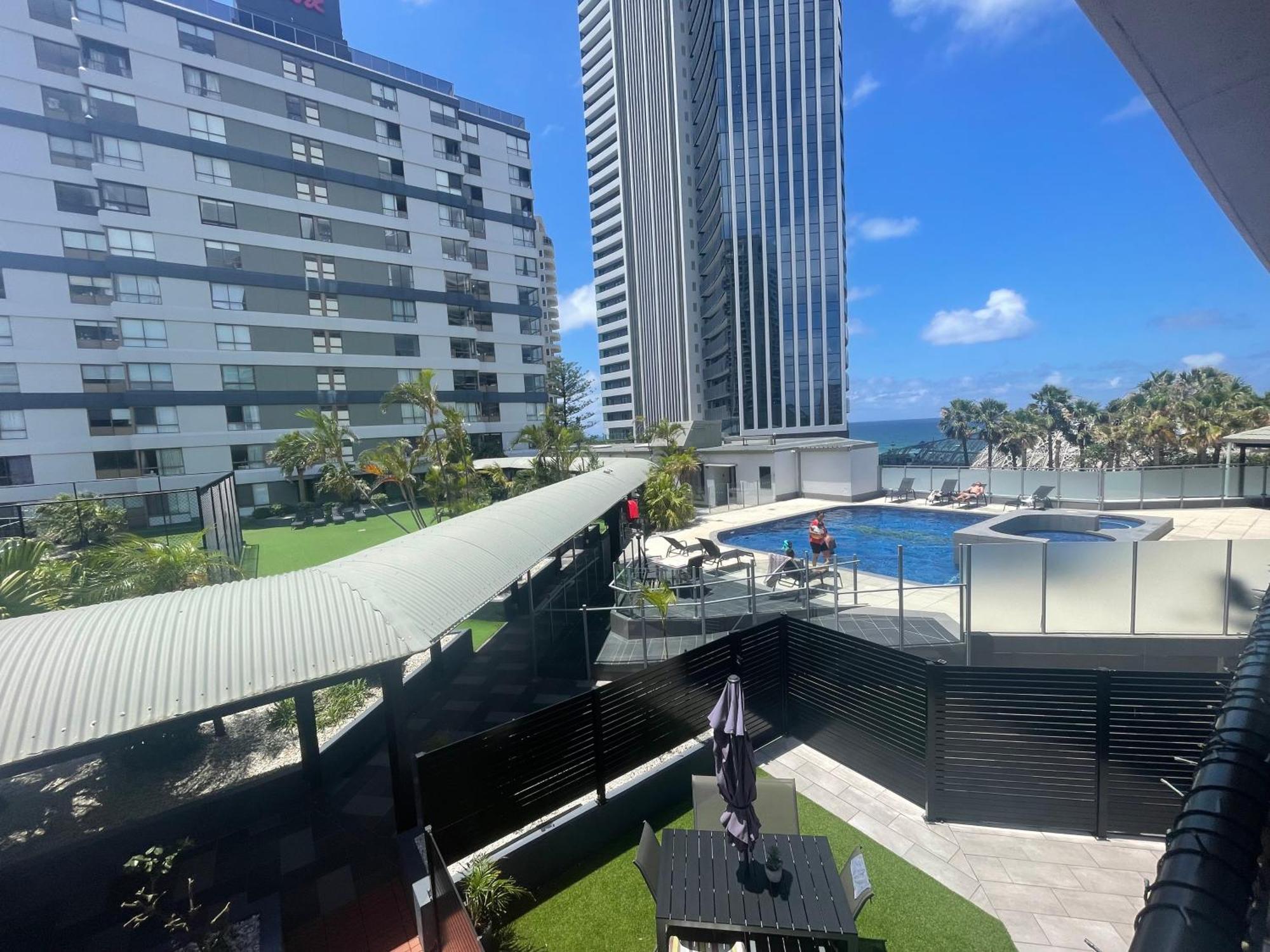 Surfers Paradise 3 Bed Apartment